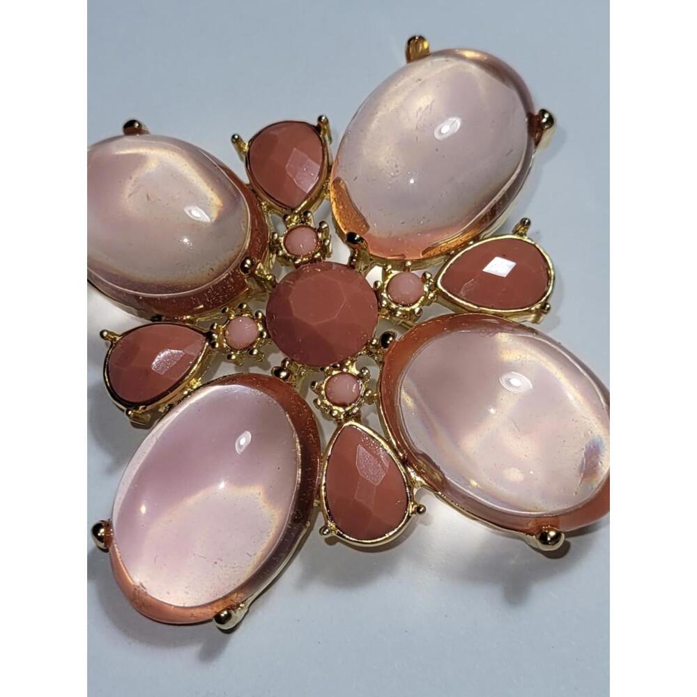 Vintage Style Pink Cabochon Brooch Pin Gold Tone Statement Jewelry Accessory - Picture 3 of 15